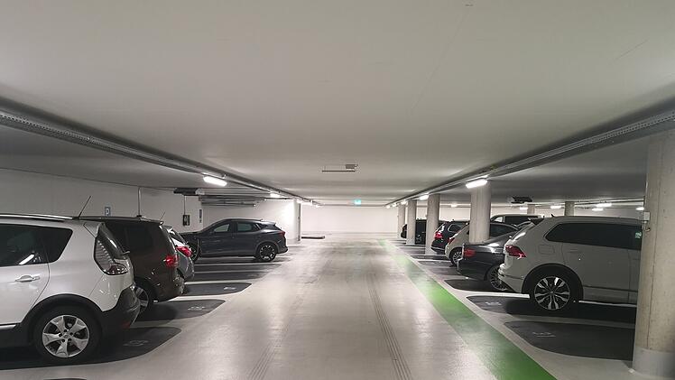 Oberasbach: Rathaus-Tiefgarage Ende April gesperrt - neues Parkleitsystem wird installiert