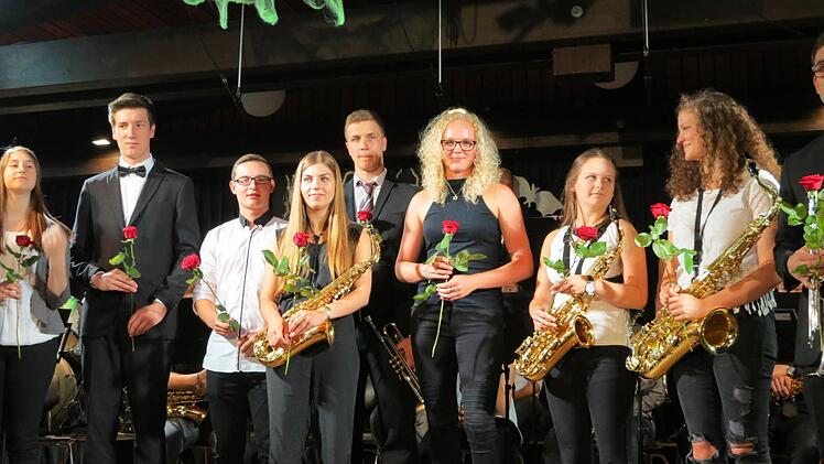 Verabschiedung der aktiven Musiker. Foto: Doris Bauer