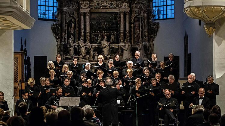 Die "Petite Messe solennelle" von Gioacchino Rossini erlebte eine eindringliche Aufführung in der Coburger Morizkirche.Foto: Jochen Berger