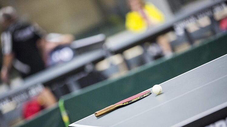 Während mehr Volleyball-Teams als üblich aufsteigen dürfen und kaum jemand absteigen muss, ist es im Tischtennis streng: Wer aufgrund weniger absolvierter Partien leer ausgeht, hat Pech. Foto: René Ruprecht