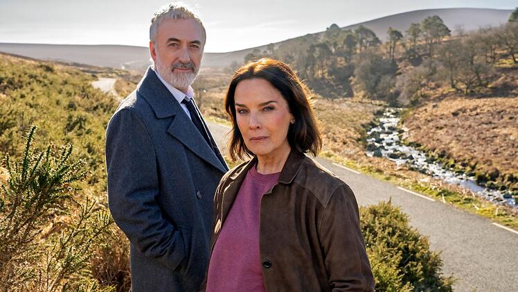 Kriminalpsychologin Cathrin Blake (D&eacute;sir&eacute;e Nosbusch) und Superintendent Sean Kelly (Declan Conlon) ermitteln zum zw&ouml;lften Mal im "Irland-Krimi", diesmal au&szlig;erhalb von Galway auf dem Land.