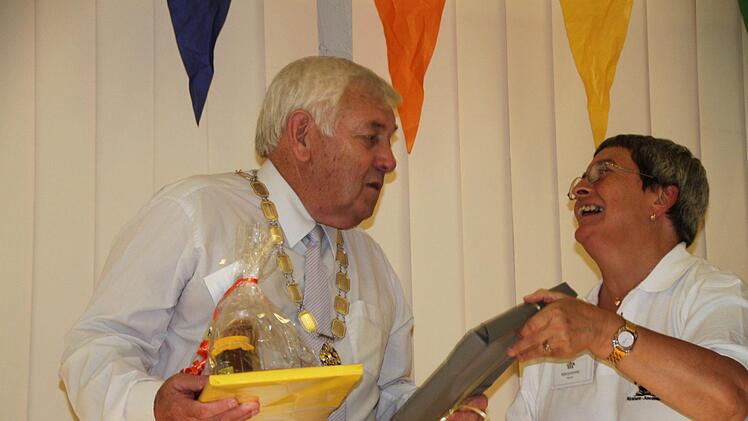 Die drei Städte Kirkham, Bad Brückenau und Ancenis feierten ihre Verbundenheit. Foto: Ulrike Müller