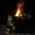 Die Malzfabrik Weyermann in Bamberg steht seit den frühen Morgenstunden in Flammen. Einsatzkräfte sind vor Ort. Foto: NEWS5/Merzbach