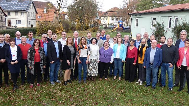 Gemeinsam f&uuml;r die Zukunft des Landkreises stellen sich die SPD-Kreistagskandidaten der Wahl.