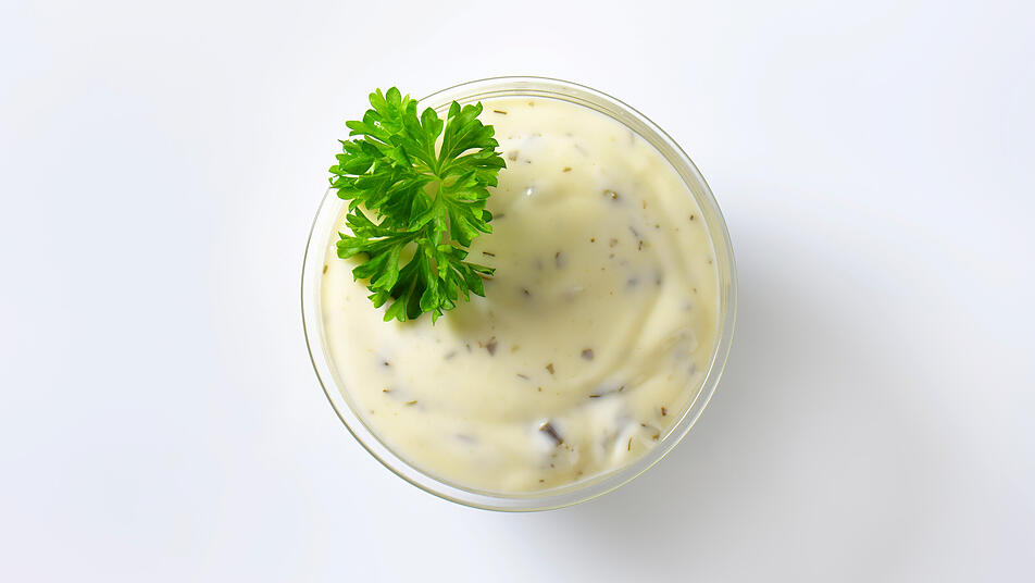 Remoulade selber machen: Ein einfaches Rezept mit k&ouml;stlichem Ergebnis.