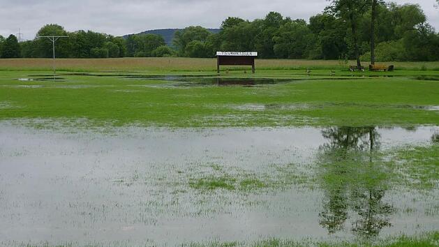 Einige Spiele mussten in den beiden Kreisligen witterungsbedingt ausfallen. Insgesamt stehen noch 25 Nachholspiele aus.  Foto: CT-Archiv