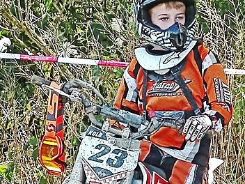 Nachwuchs-Motorsportler Hannes Kolb startet in der kommenden Saison bei den B-Schülern.