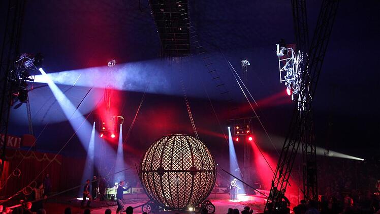 Nürnberg: Weihnachtscircus kehrt in Metropolregion zurück - "Spannung pur"