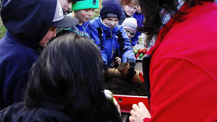 Die Traumgarten AG ist zu Gast beim Gartenbauverein Hutschorf.  Foto: Peter May
