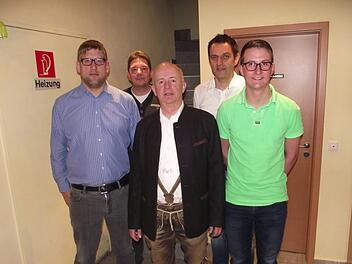Unser Bild zeigt (von links): Michael Bohl, Hauptkassierer Norbert Krauß, Geschäftsführer Friedrich Thaler, Vorsitzender Jörg Neubauer und Schriftführer Patrick Tauber.  Foto: Dieter Wolf