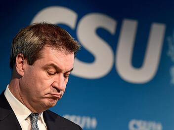 Markus Söder hat sicherlich verloren. Aber gibt es nach der Landtagswahl in Bayern überhaupt einen Sieger?  Foto: Peter Kneffel/dpa