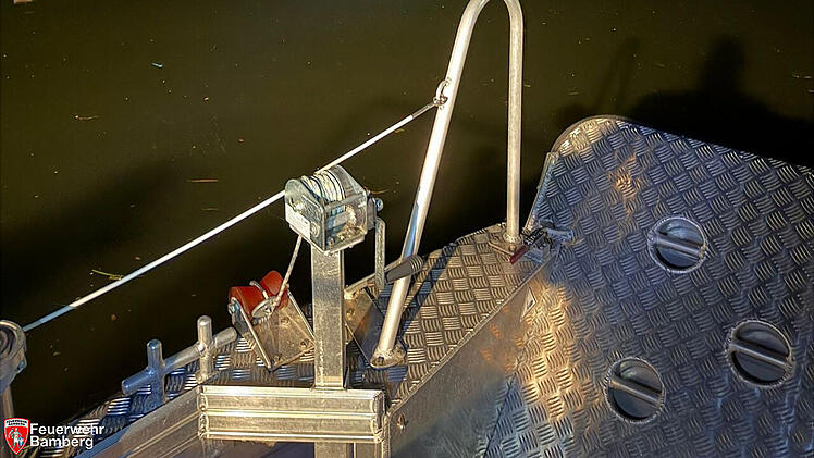 Einsatz auf Main-Donau-Kanal in Bamberg - "Gefahr f&uuml;r Schifffahrt"