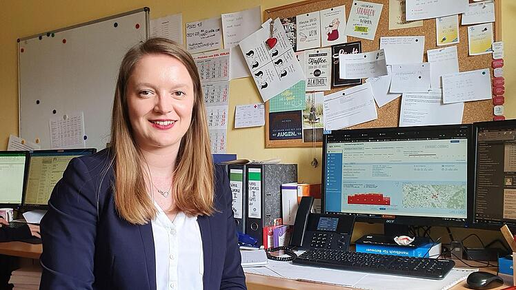 Nina Ruckdäschel arbeitet im Kulmbacher Gesundheitsamt in der Kontaktnachverfolgung. Bei ihr dreht sich der Arbeitsalltag seit zwei Jahren ausschließlich um das Thema Corona.  Foto: Christine Fischer