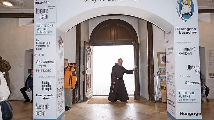 Zum Ende des Wallfahrtsjahres wurde die heilige Pforte geschlossen. Fotos: Marion Eckert