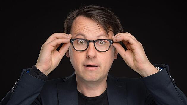 Kabarettist Sebastian Schnoy bringt politisches Kabarett zu 70 Jahre Bundesrepublik Deutschland auf die B&uuml;hne. Foto: Kerstin Pukall