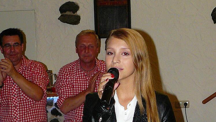 Jungstar Franziska begeisterte mit aktuellen Hits.