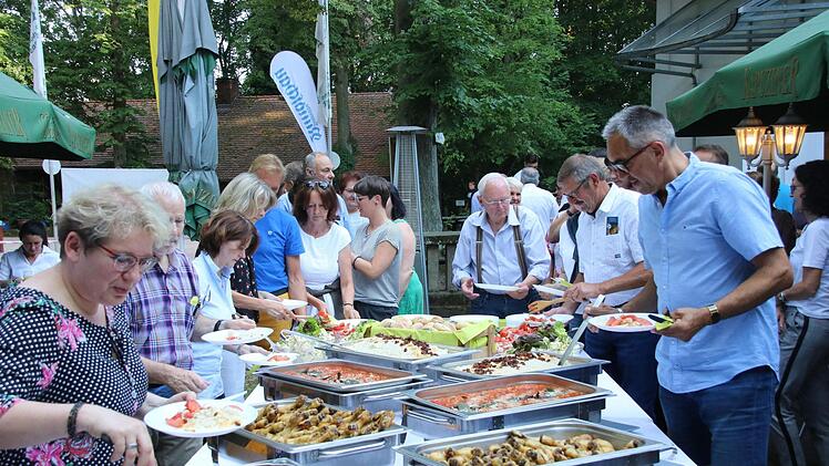 Die Bayerische Rundschau hatte Leser und Kunden an die Naturbühne Trebgast zum Stück "Pygmalion" eingeladen. Foto: Jürgen Gärtner