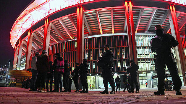 Sicherheitsdebatte zur Fu&szlig;ball-EM