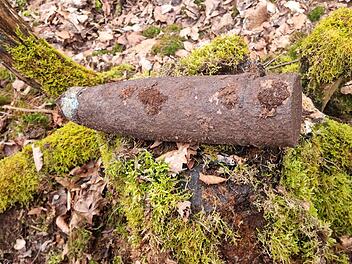 Kleinostheim: Granate im Wald gefunden &ndash; Polizei mit Update