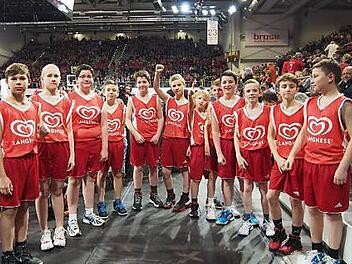 Die U12 der DJK Eggolsheim in der Brose-Arena  Foto: DJK Eggolsheim