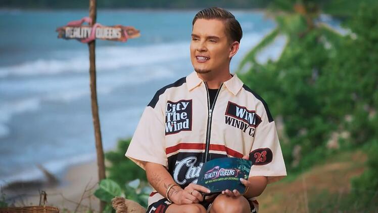 Eine Ank&uuml;ndigung von Twenty4Tim lie&szlig; alle "Reality Queens" verbl&uuml;fft zur&uuml;ck.