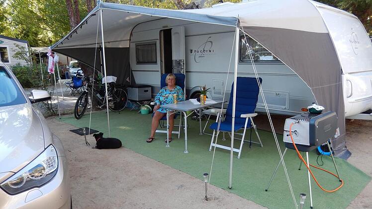 Christine Raab beim Camping in Frankreich 2014 Foto: privat