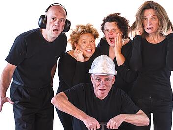 Matthias Schaab (von links), Elke Schneider, Gerhard Morber, Sandra Karges und Beatrix Lieb nehmen die lokalpolitischen Ereignisse auf die Schippe.  Jürgen Hüfner