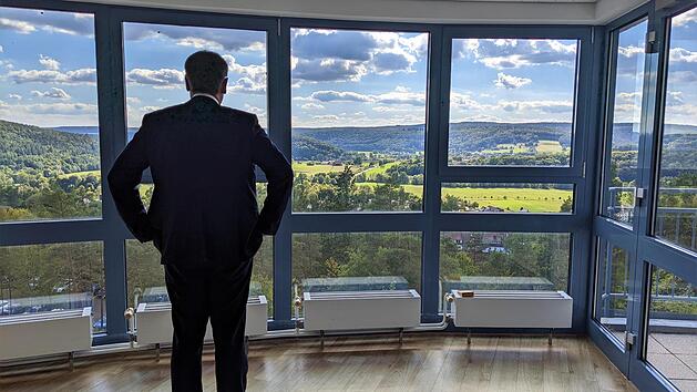 Ein schöner Ausblick: Die nebenliegende Terrasse soll daher umgebaut werden und Privatpatienten einen Panoramablick bieten.