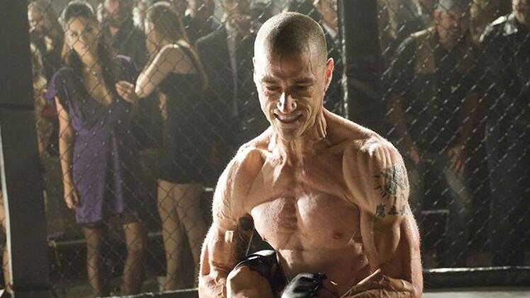 In "Alex Cross" (2012) verk&ouml;rperte Matthew Fox einen t&auml;towierten Serienm&ouml;rder - eine Rolle, mit der er bewusst gegen sein Image als Sympathietr&auml;ger anspielte.