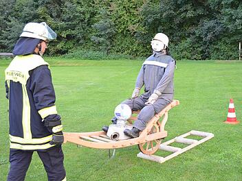 Das Schubkarr'nrennen &uuml;ber einen Hindernisparcours wird sicher eine der Hauptattraktionen des Feuerwehrjubil&auml;ums in Trieb. Die Teilnehmer k&ouml;nnen wertvolle Preise gewinnen. Foto: Tanja Schratz