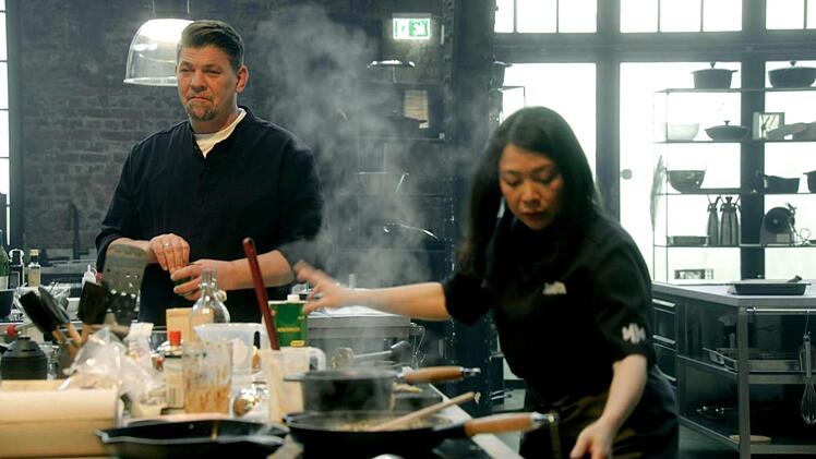 Tim Mälzer ist mit der Leistung von Kandidatin Andita unzufrieden.