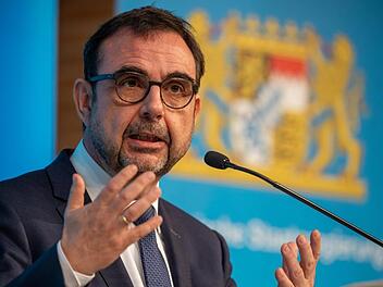 Holetschek mit Äußerung zum Muttertag