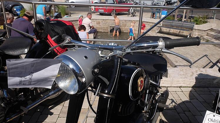 Trotz Hitze sehr gut besucht: Das Oldtimertreffen in Sulzthal.  Foto: Gerd Schaar