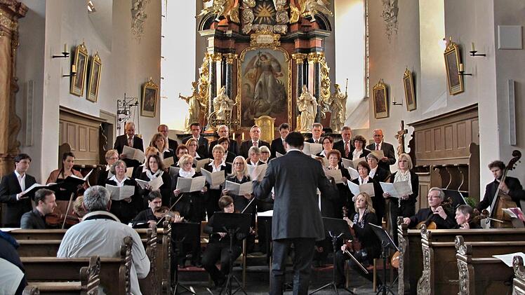 In der Zeiler Stadtpfarrkirche erklingt am Sonntag ein opulentes Konzert mit barockem Schwerpunkt Foto: privat