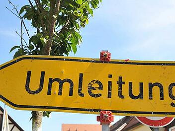 Ein solches Umleitungsschild werden die Großenseebacher ab kommender Woche häufig zu sehen bekommen.  Foto: Richard Sänger