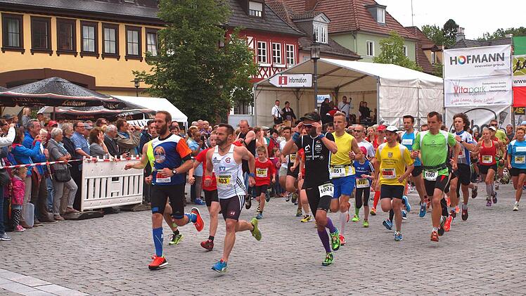 Und los geht's... Foto: Alfred Thieret
