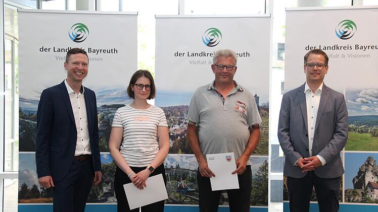 Bayreuth: Sportlerehrung 2022 - Landrat Wiedemann ehrt Athleten und Funktion&auml;re f&uuml;r "herausragende Leistungen"