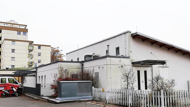 Die beiden vorderen Hanghäuser neben dem Katharinenstift lässt die Bad Kissinger Lebenshilfe in ein zeitgemäßes Wohnheim für Menschen mit Behinderung umbauen. Sigismund von Dobschütz