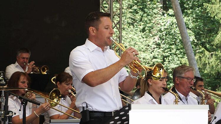 Holger Bock leitet die Bigband, seit Peter Wirkner im Ruhestand ist.  Foto: Richard Sänger