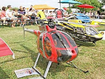 Parade der Hubschrauber  Fotos: Mathias Erlwein