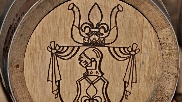 Kein Whiskeyfass ohne Familienwappen der Wunderlichs aus MaroldsweisachHelmut Will