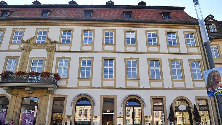 Café im Pferdestall, Theater in den Katakomben:   das Krackhardthaus ...