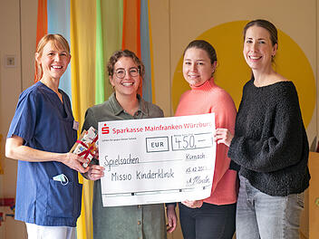 Würzburg: Kürnacher Kindergarten spendet an Kinderklinik - nach Martinsfest
