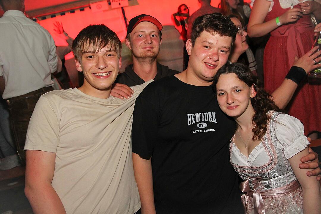 Hirschberglein feiert sein legend&auml;res Bergfest.