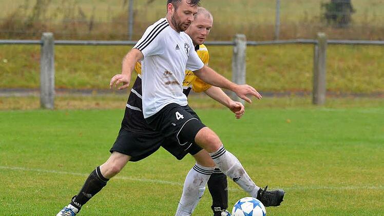 Sebastian Schleicher kam mit viel Landesliga-Erfahrung und ungestilltem Torhunger zur&uuml;ck zur SpVgg M&uuml;hlhausen. Foto: Picturedreams/Archiv