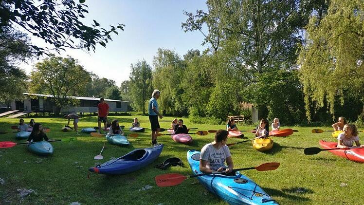 Das "Schnupperpaddeln" am Bootshaus des Rudervereins Lichtenfels in der vergangenen Saison kam gut an. Peter Peschel