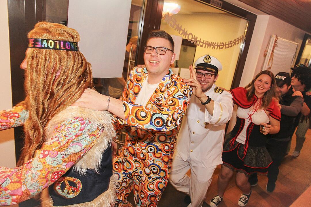 Funky Schlaghosen Disco wie in den 70ern