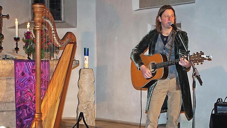 Am Freitag, 10. August, gibt Andy Lang ein Konzert im Biergarten des Forsthauses Windheim.  Foto: Archiv/Heike Schülein