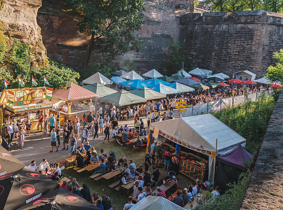 Fantastische Stimmung im Burggraben