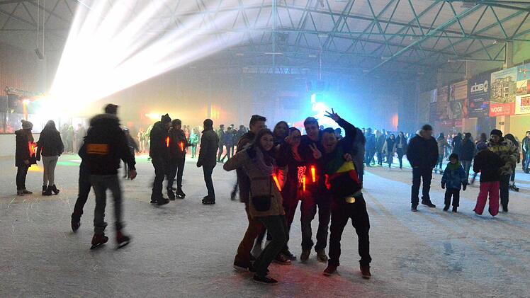 Eisdisco 2015 in der Bad Kissinger Eishalle. Foto: Peter Rauch